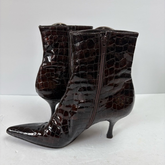 Women’s Stewart Weitzman Patent Leather Croc Pattern Boots Size 7.5 M Spain - Picture 7 of 12